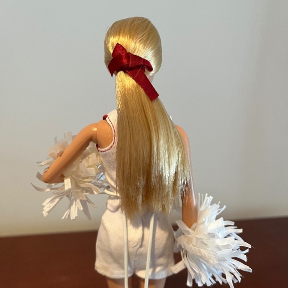 Barbie Doll 2012 University of Alabama Barbie - Picture 7 of 7